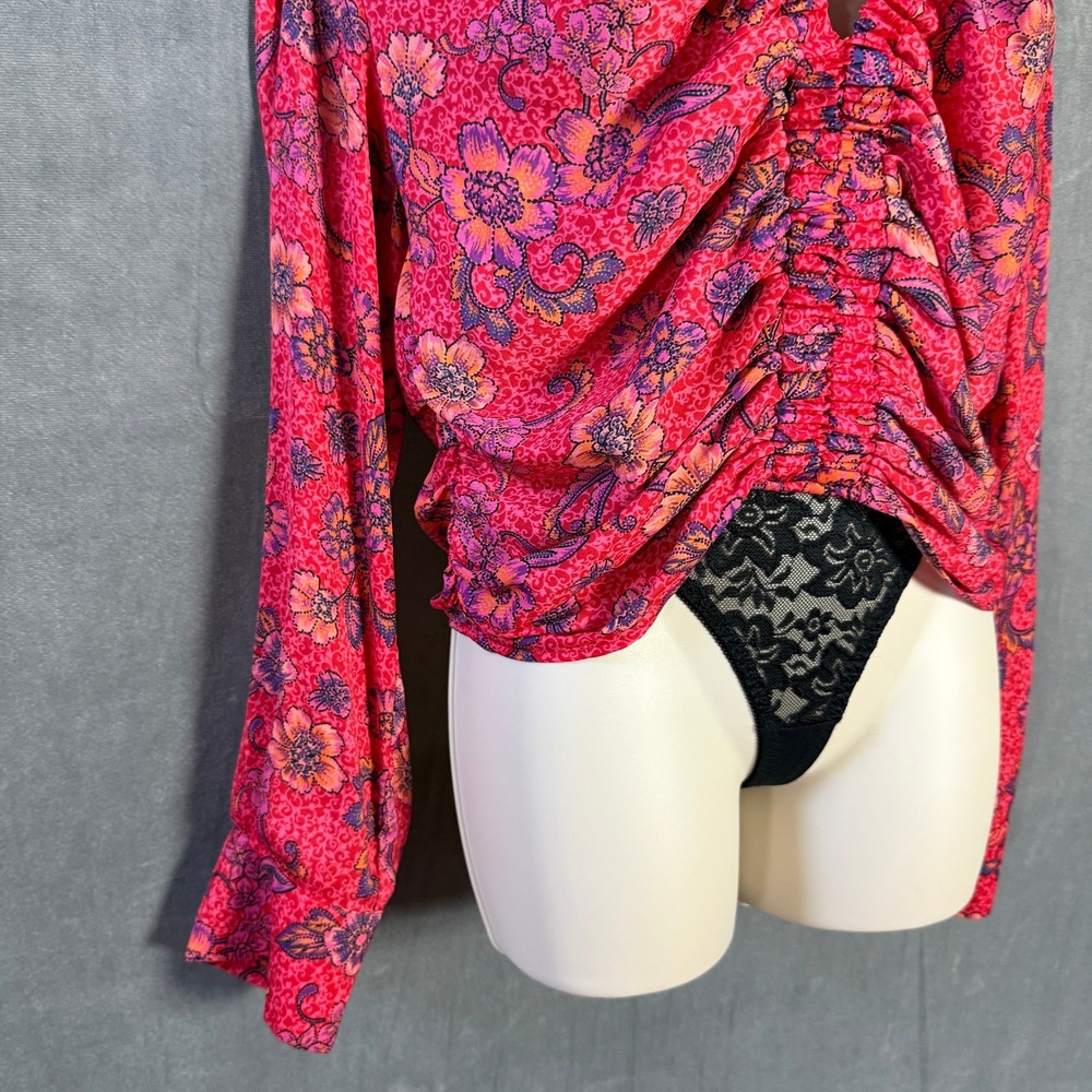 Free People Crop Top L Floral Ruched Blouse Red Pink Boho Bright Slip Smocked - Picture 13 of 16